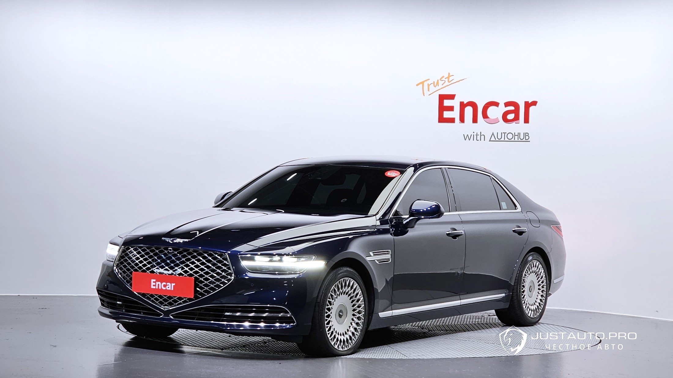 Автомобиль Genesis G90