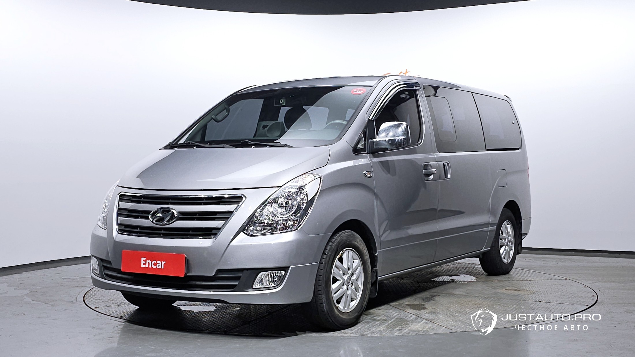 Автомобиль Hyundai Starex