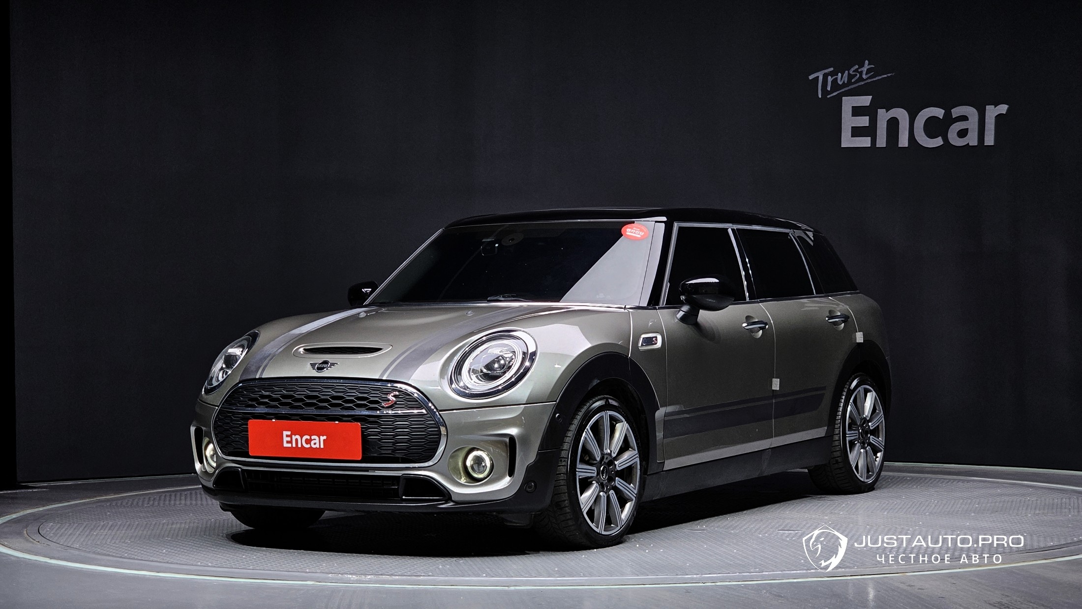 Автомобиль Mini Clubman