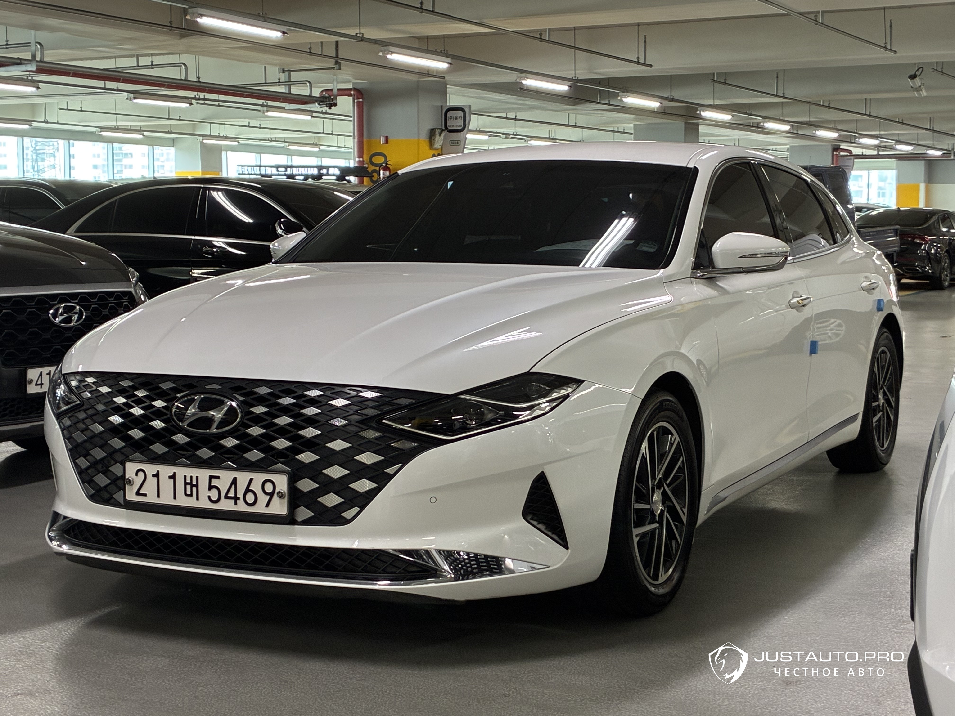 Автомобиль Hyundai Grandeur