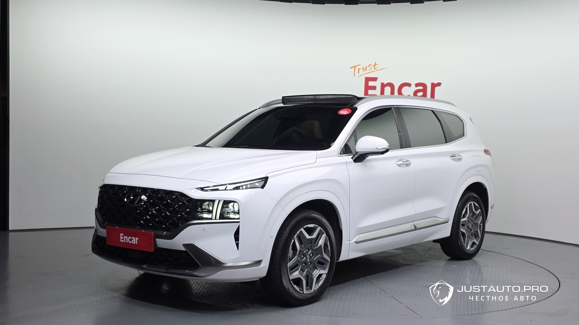 Автомобиль Hyundai Santafe