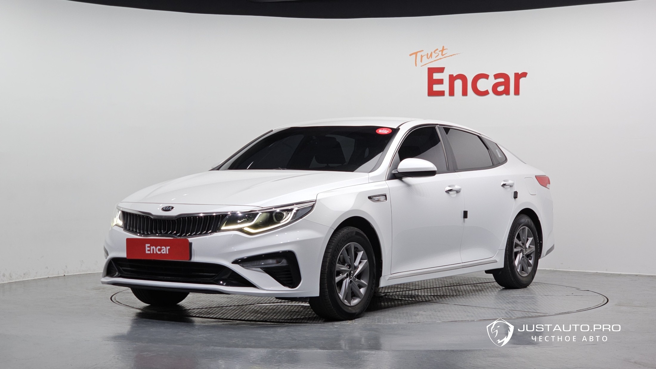 Автомобиль Kia K5