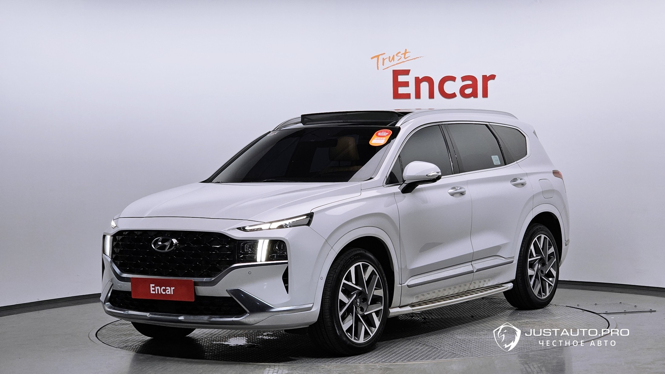 Автомобиль Hyundai Santafe