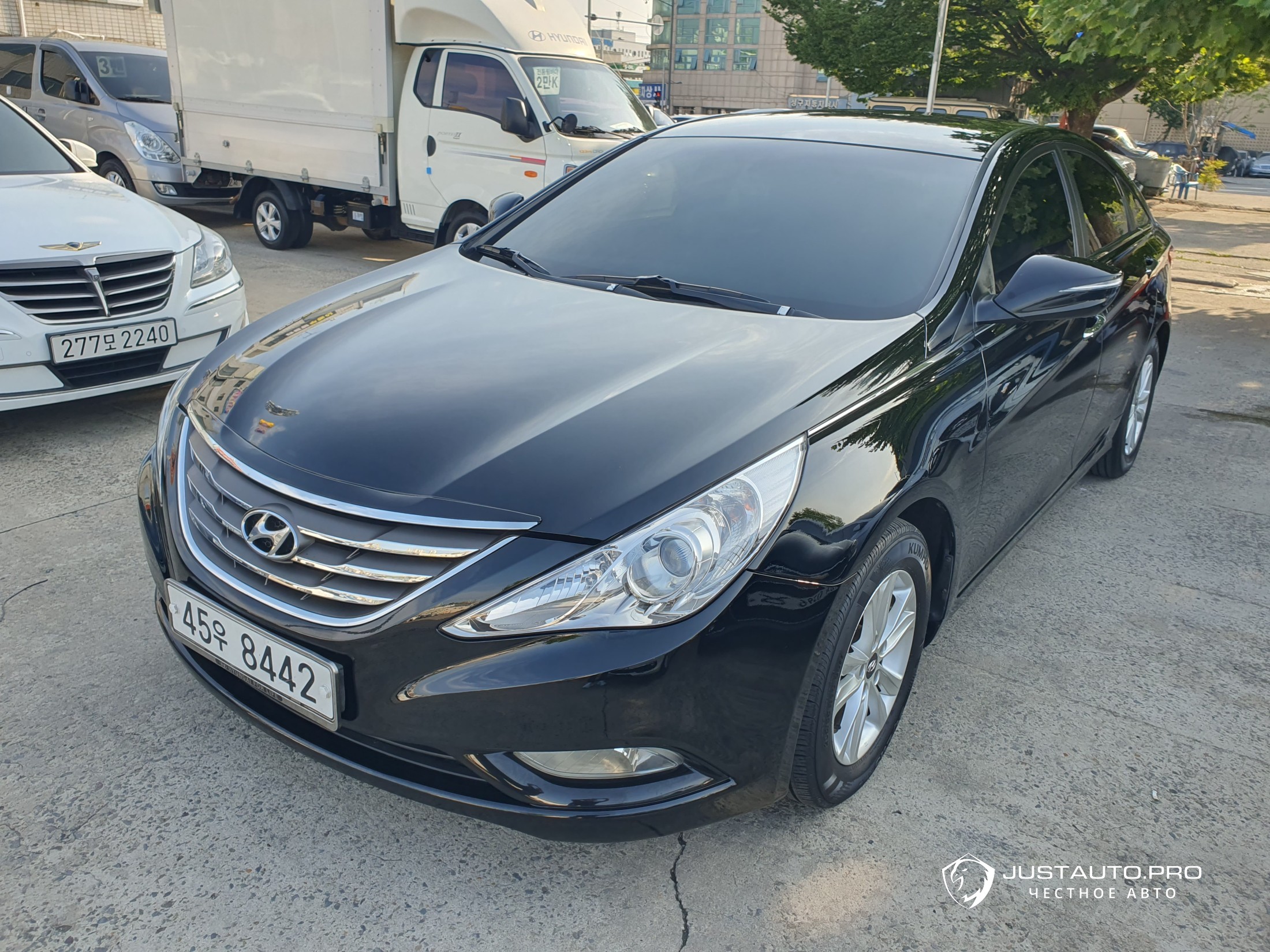 Автомобиль Hyundai Sonata