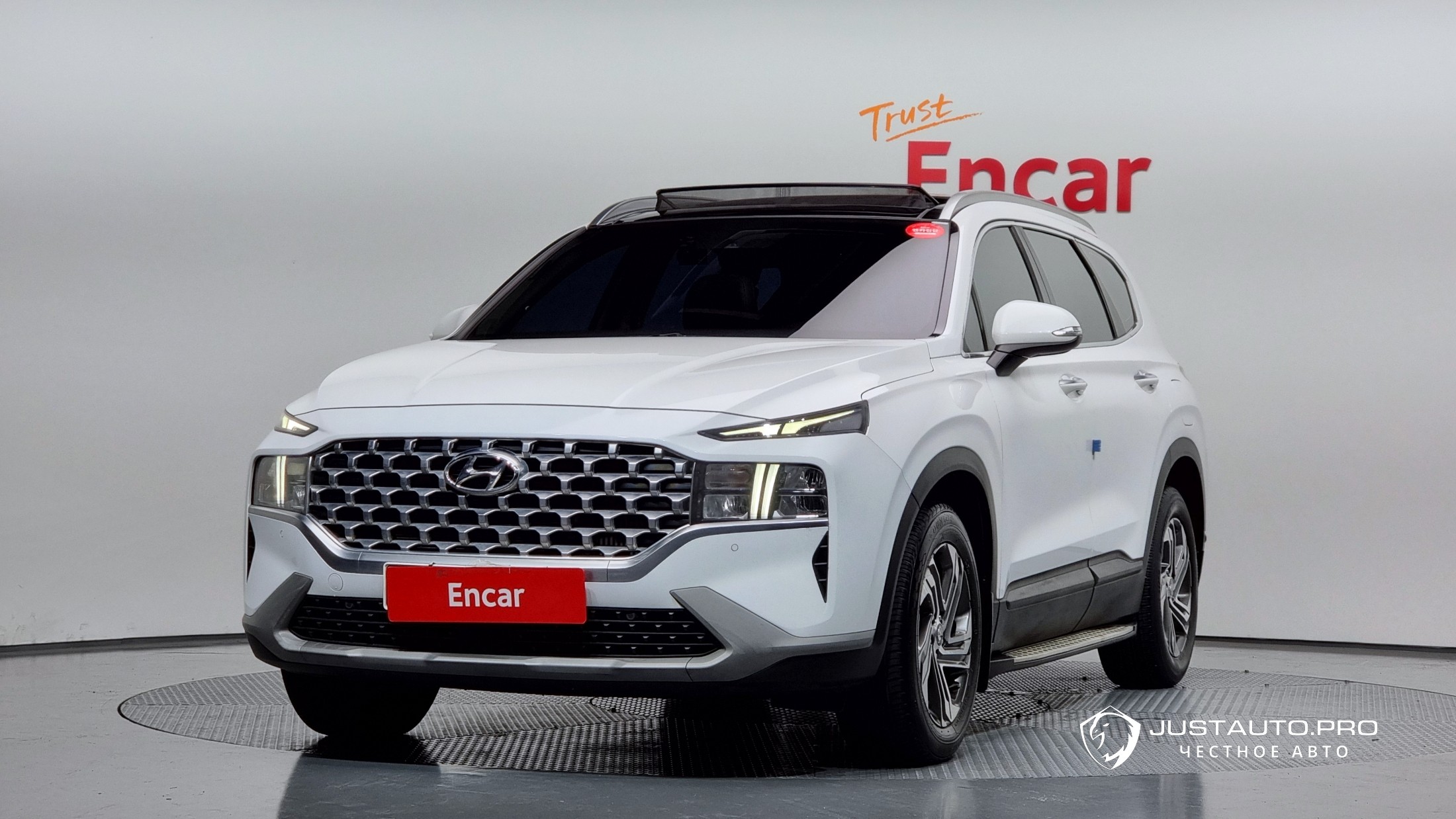 Автомобиль Hyundai Santafe
