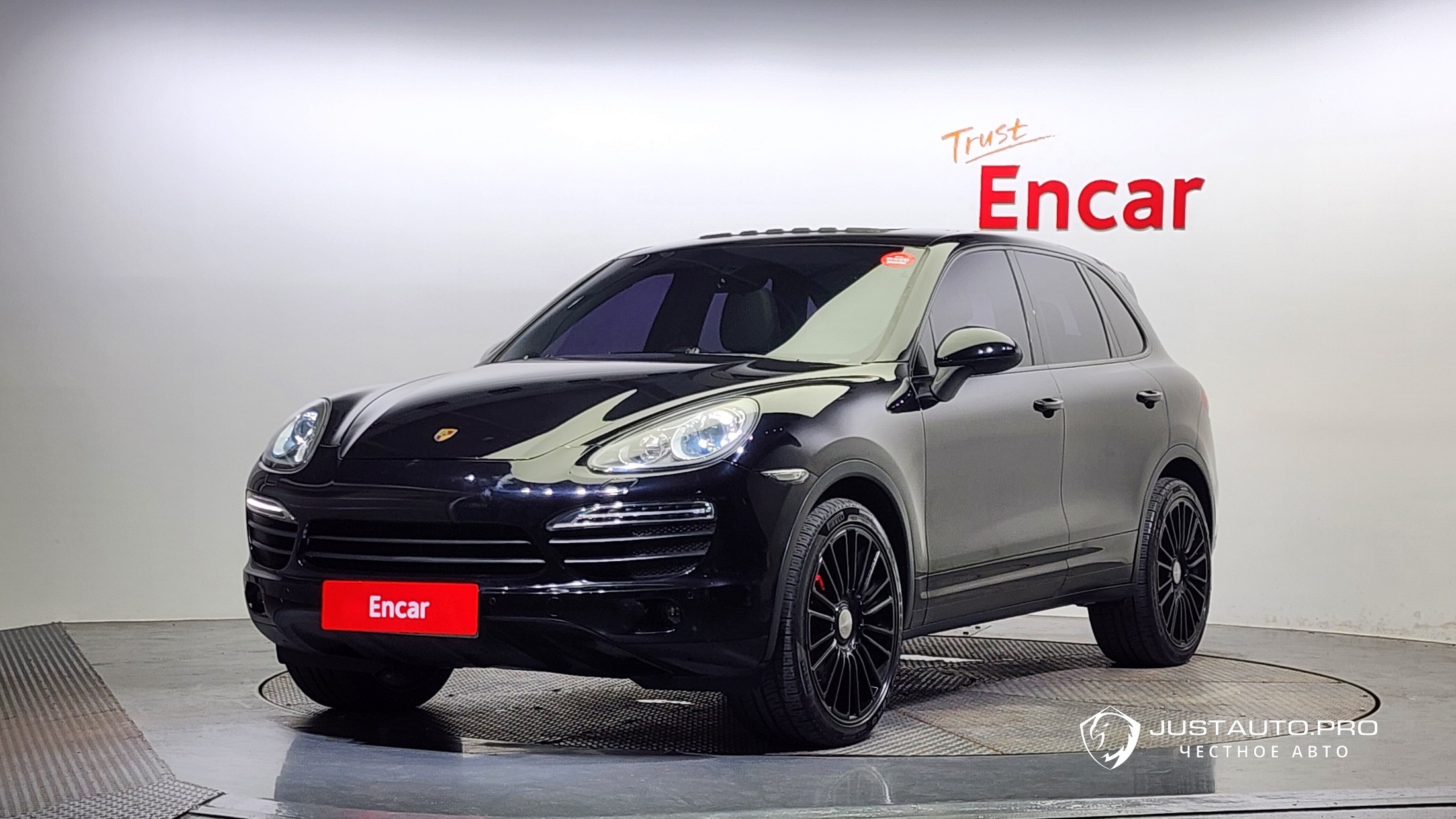 Автомобиль Porsche Cayenne