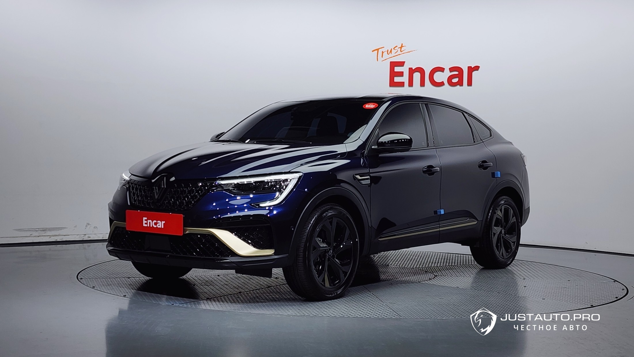 Автомобиль Renault-KoreaSamsung Arkana