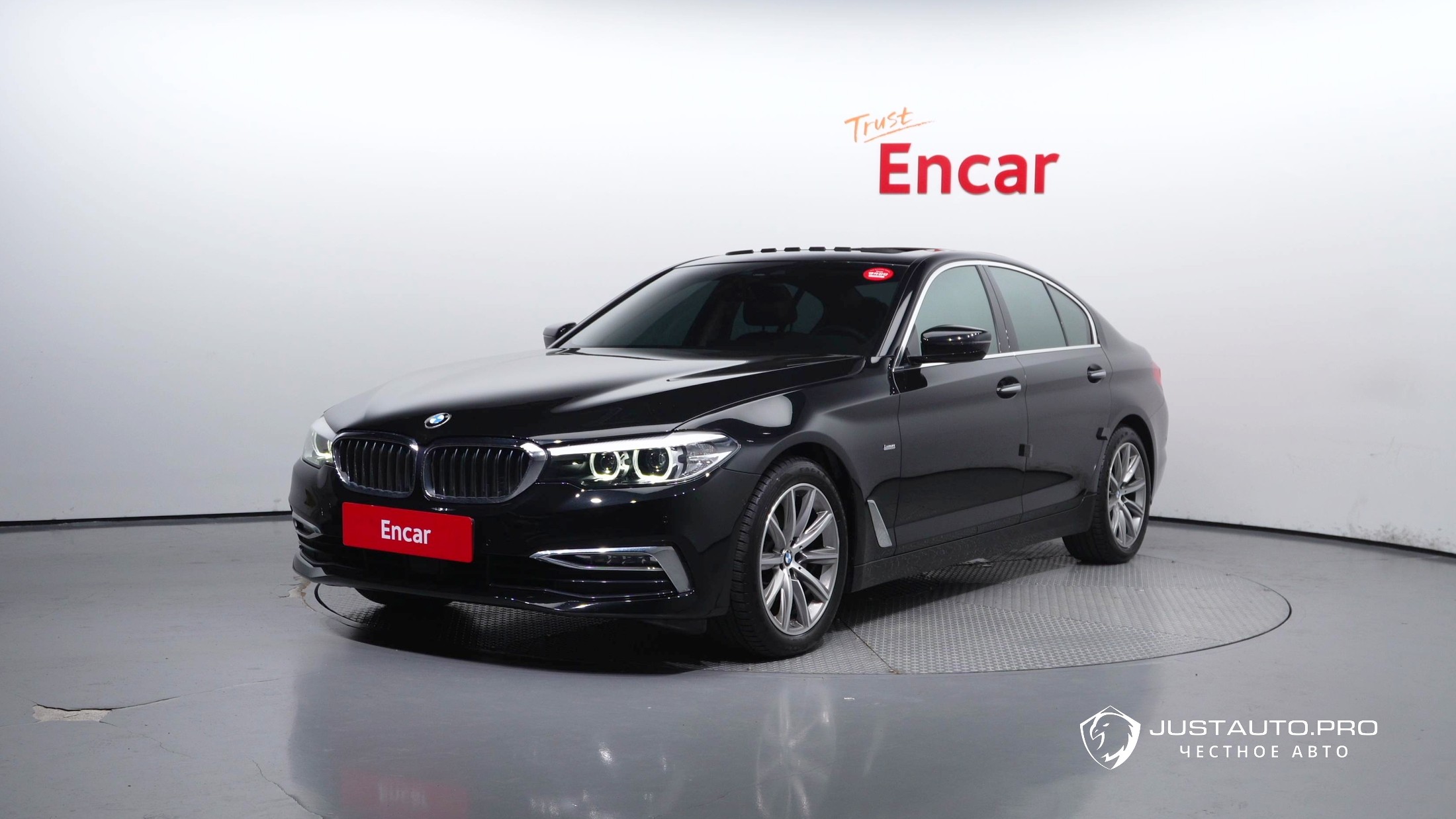 Автомобиль BMW 5-Series