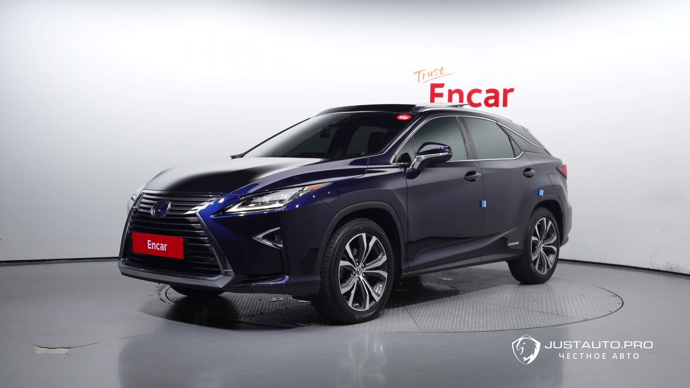 Автомобиль Lexus RX