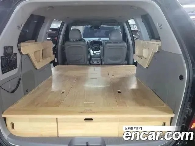 Автомобиль Kia Canival