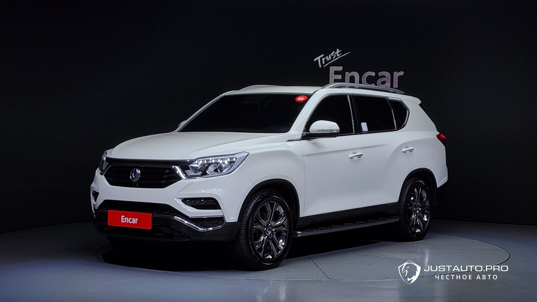 Автомобиль KG_Mobility_Ssangyong Rexton