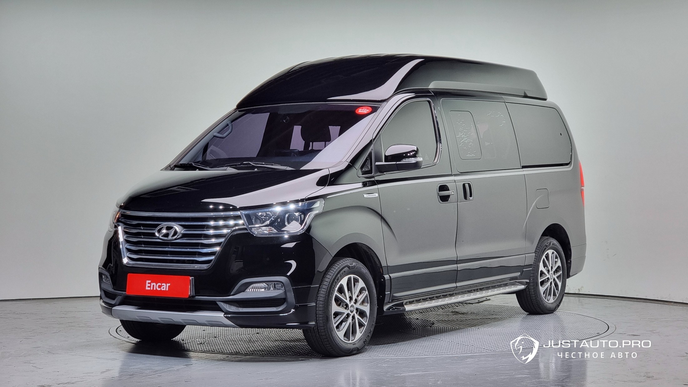 Автомобиль Hyundai Starex