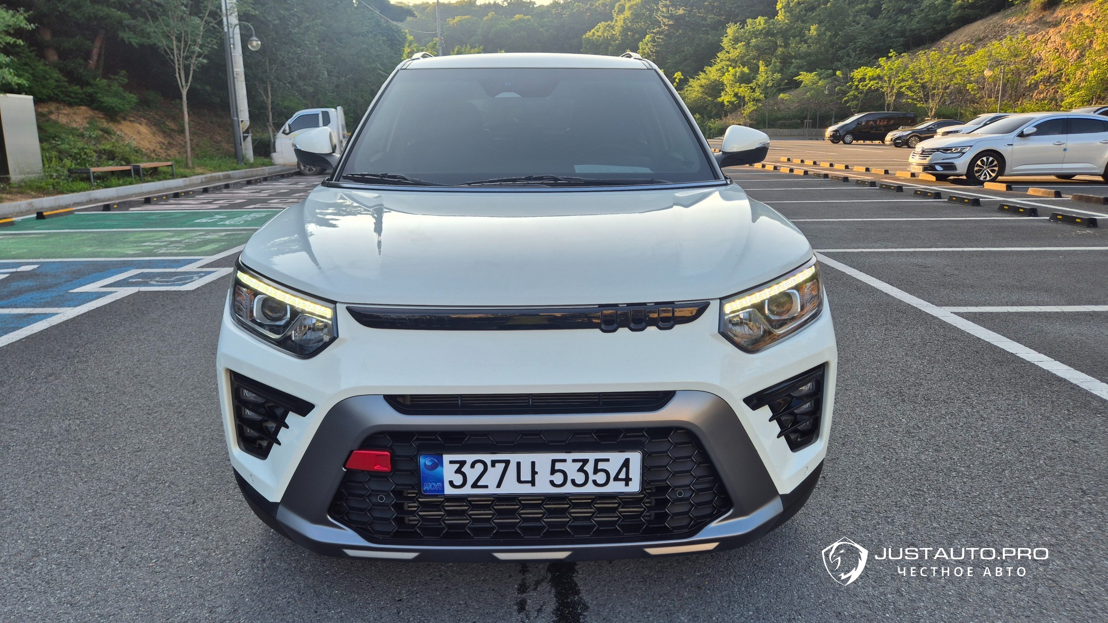 Автомобиль KG_Mobility_Ssangyong TIBOLI