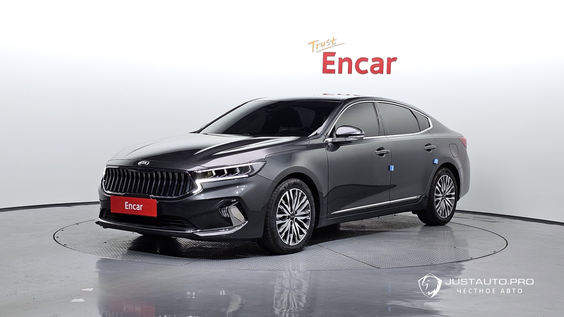 Автомобиль Kia K7