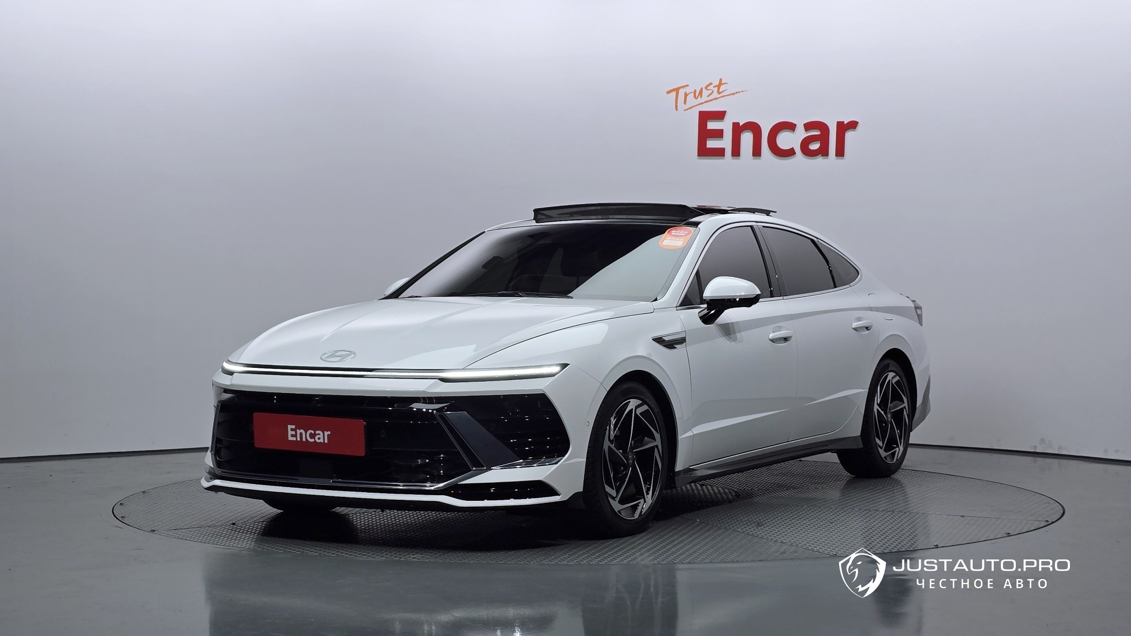 Автомобиль Hyundai Sonata