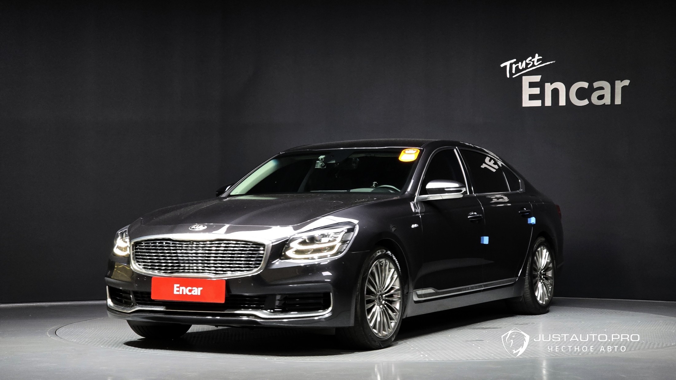 Автомобиль Kia K9