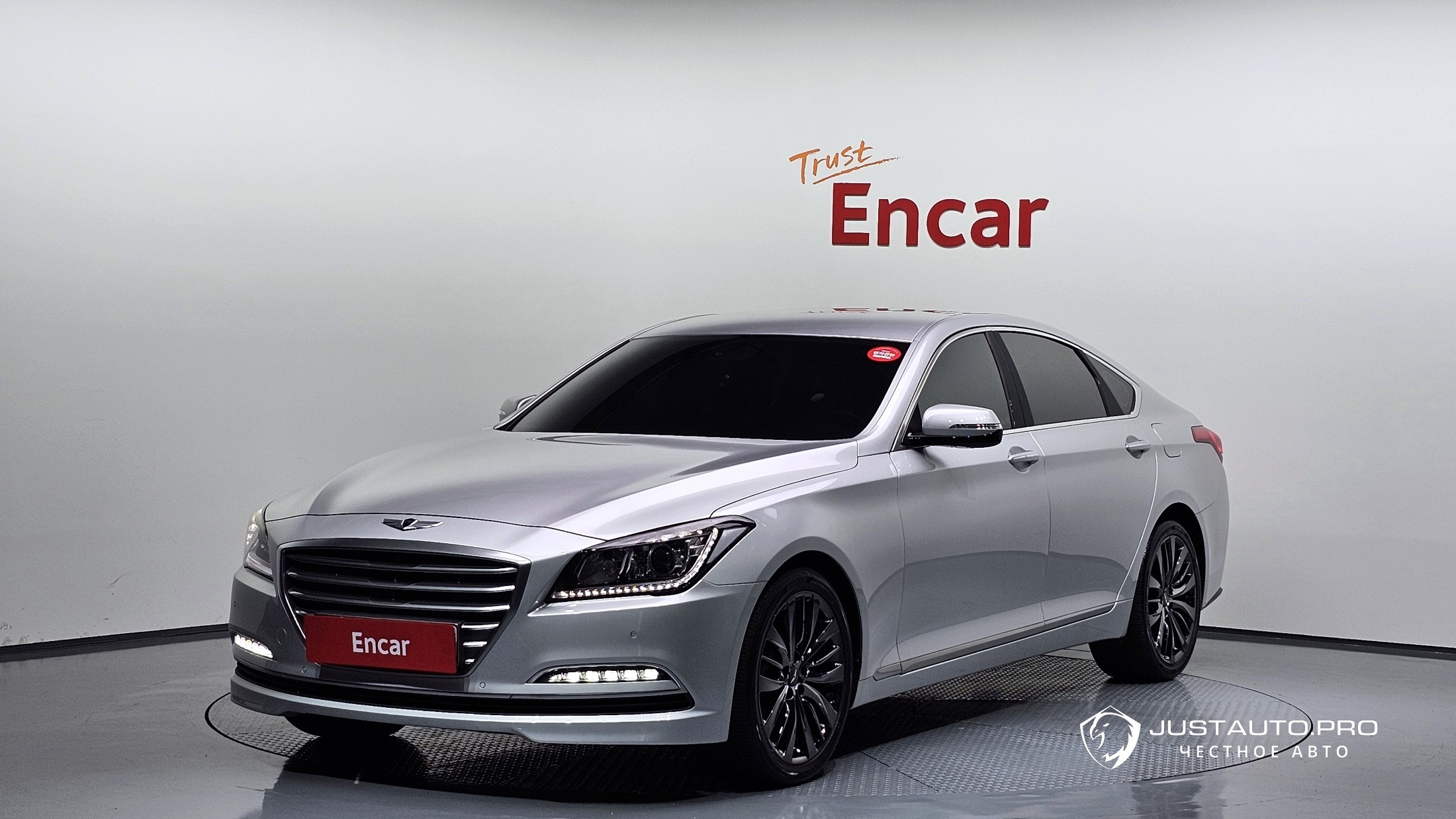 Автомобиль Hyundai Genesis