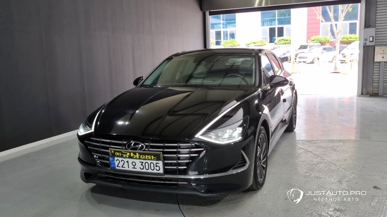 Автомобиль Hyundai Sonata