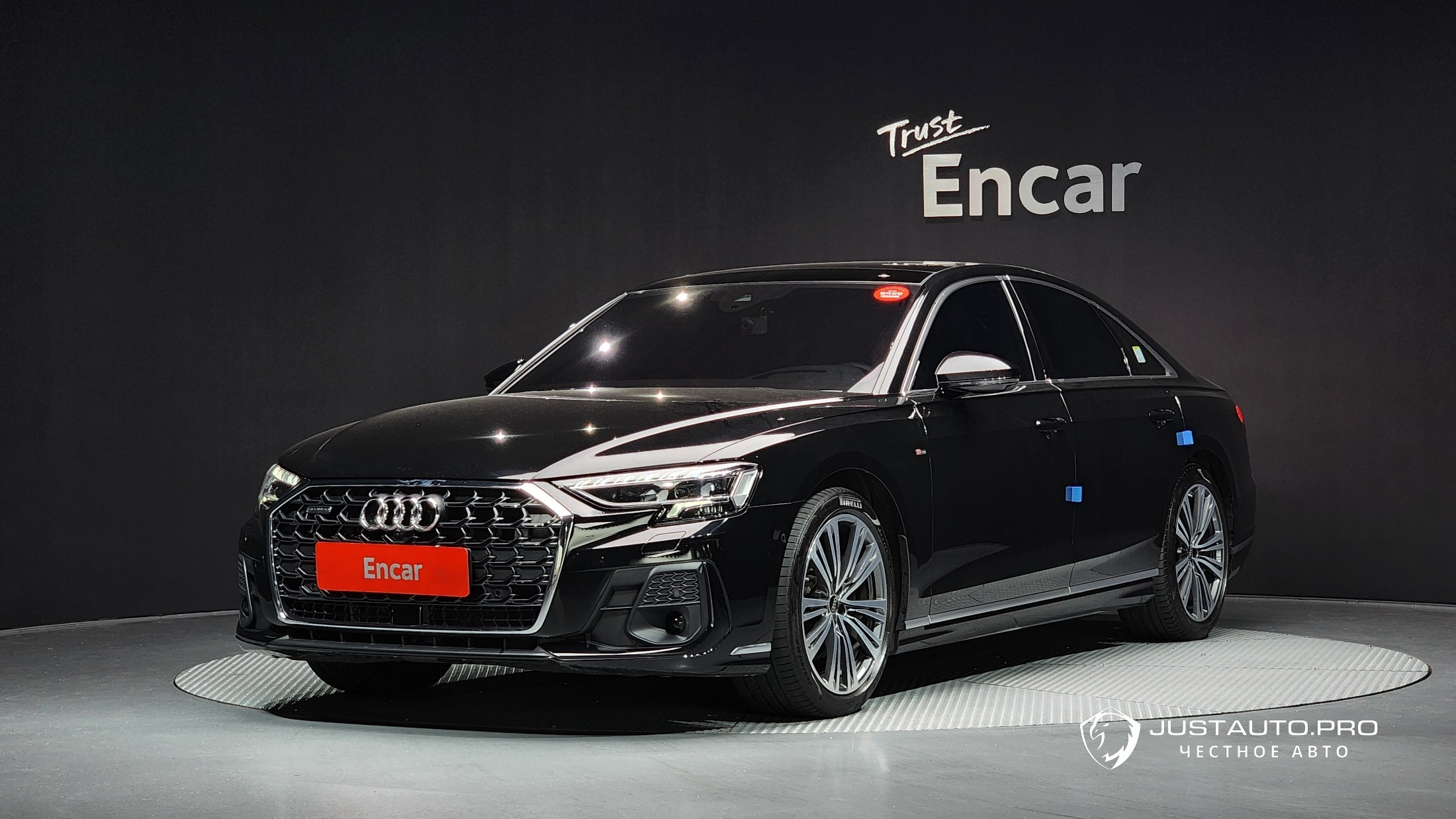 Автомобиль Audi A8