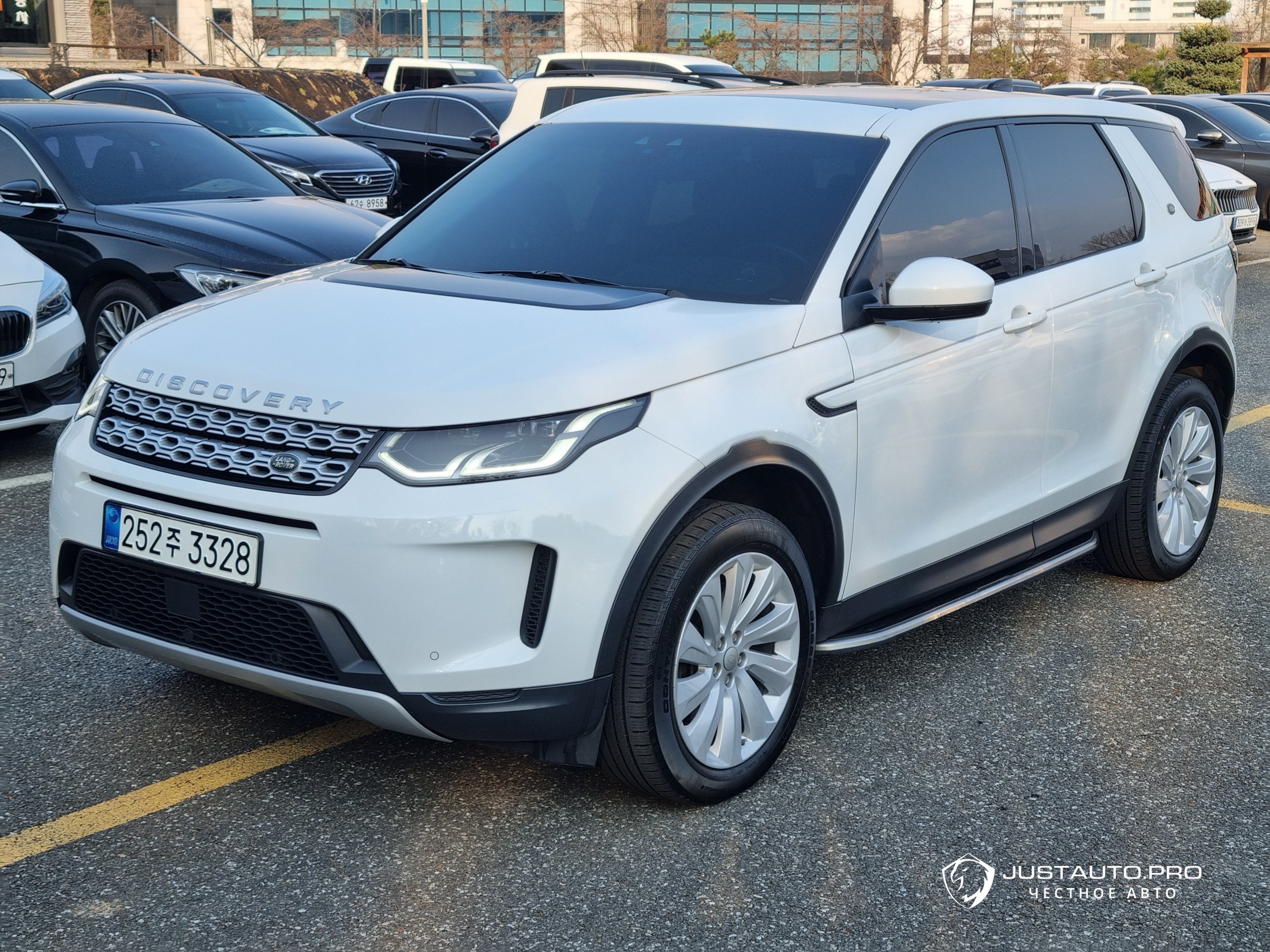 Автомобиль Land Rover Discovery Sport