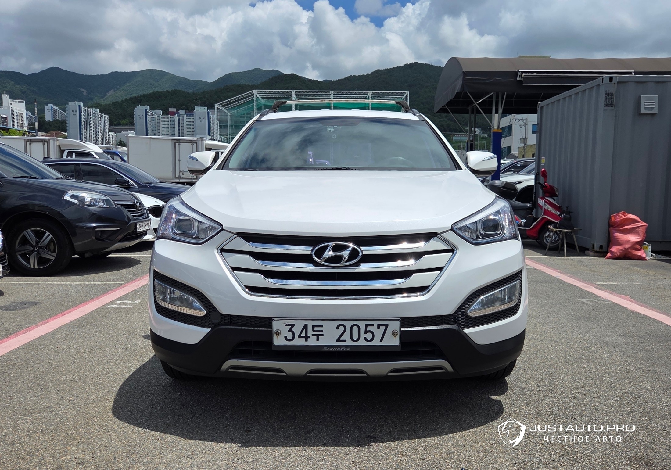 Автомобиль Hyundai Santafe