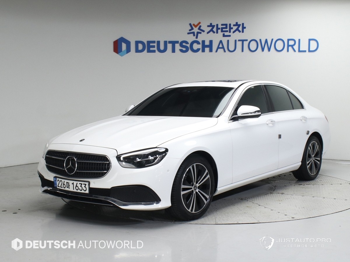 Автомобиль Mercedes-Benz E-Class