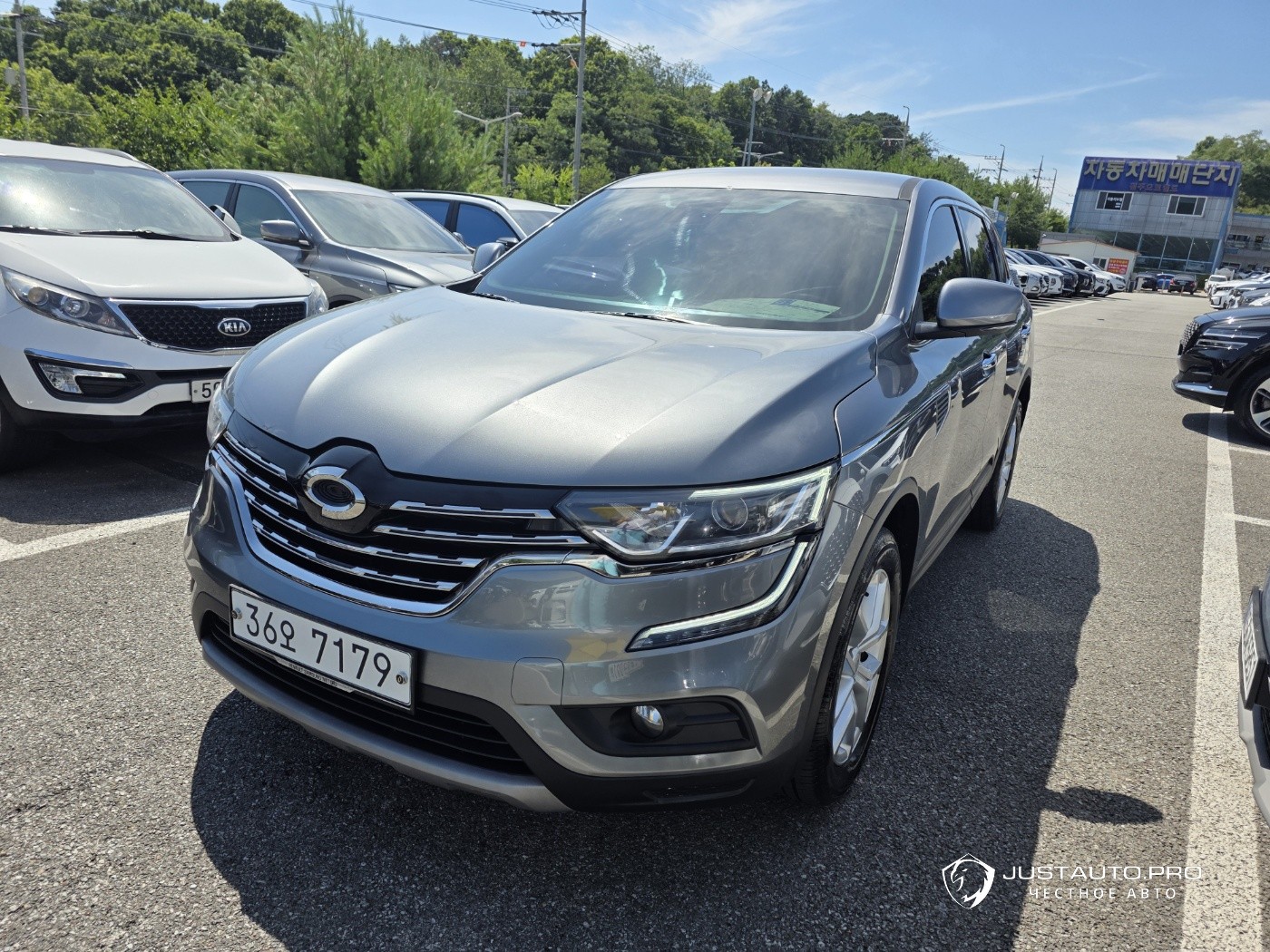 Автомобиль Renault-KoreaSamsung QM6
