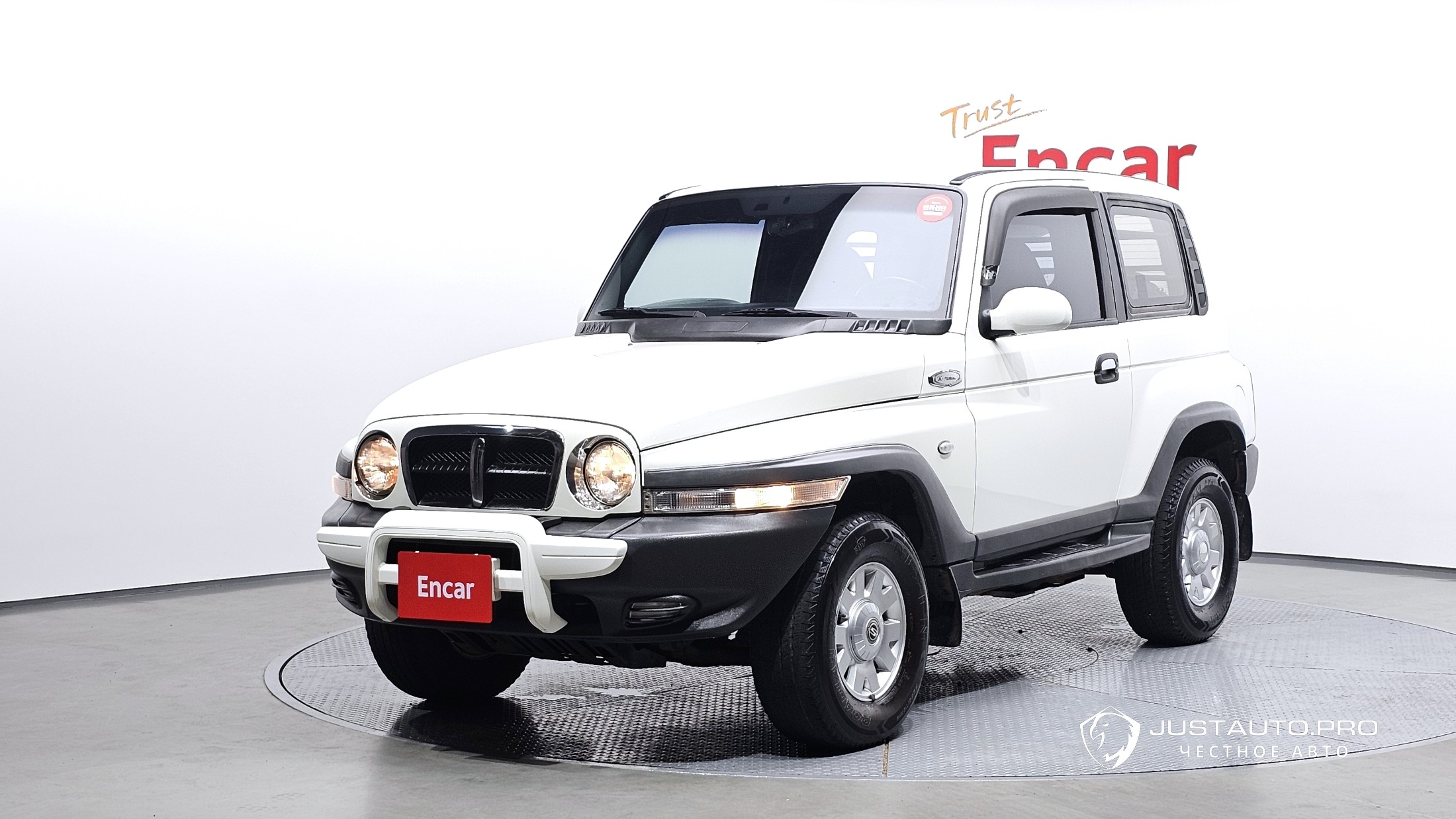 Автомобиль KG_Mobility_Ssangyong KORANDO