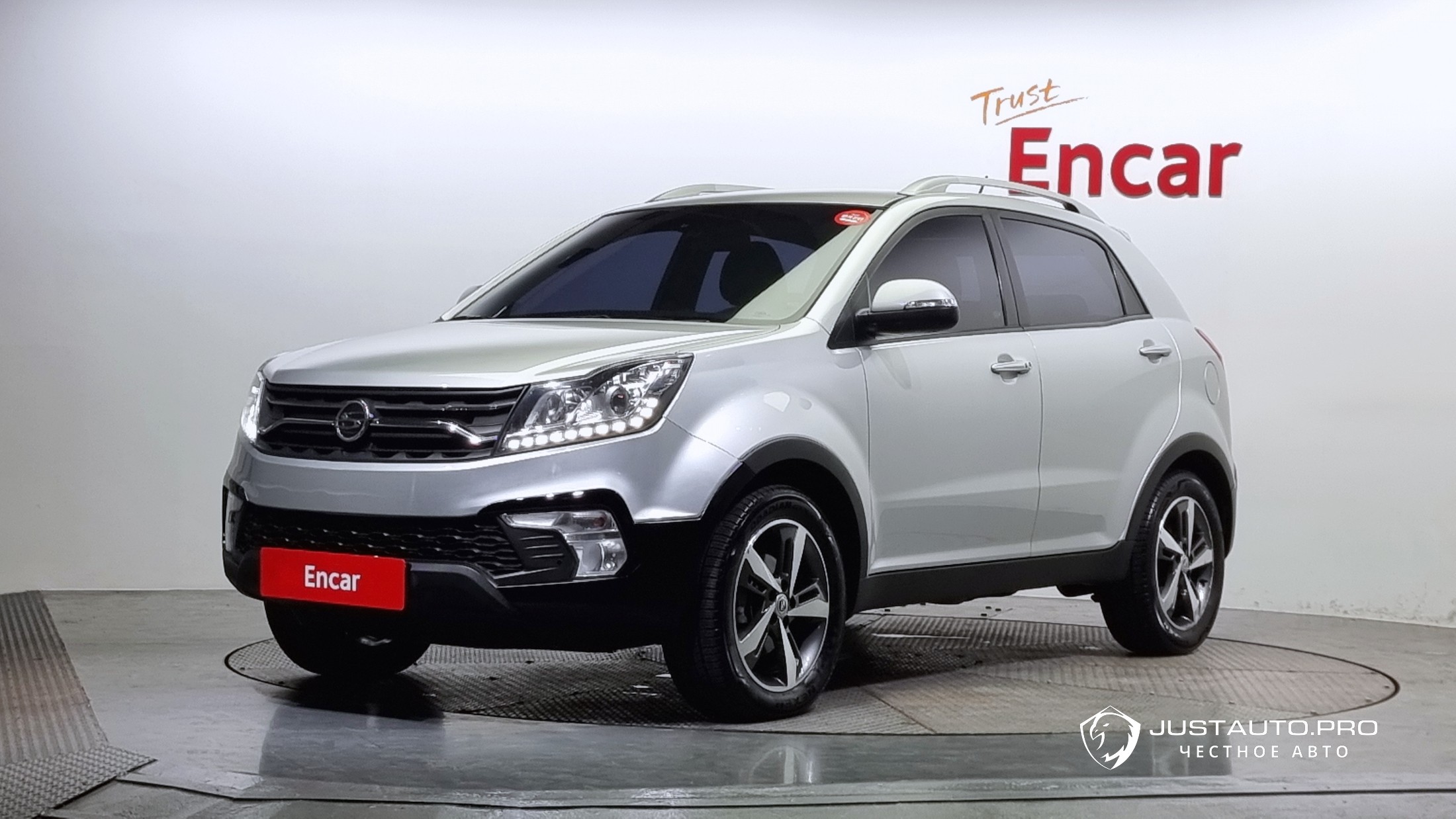 Автомобиль KG_Mobility_Ssangyong KORANDO