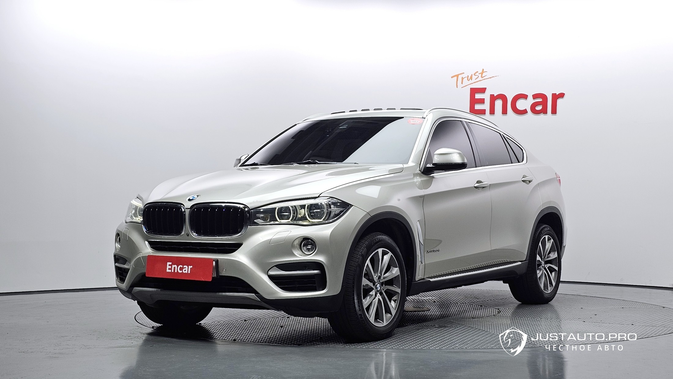 Автомобиль BMW X6