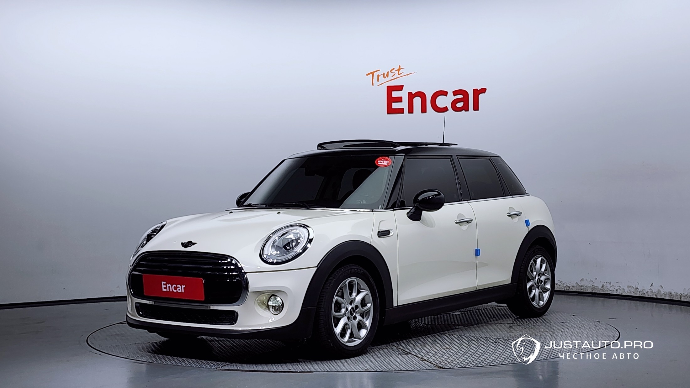 Автомобиль Mini Cooper