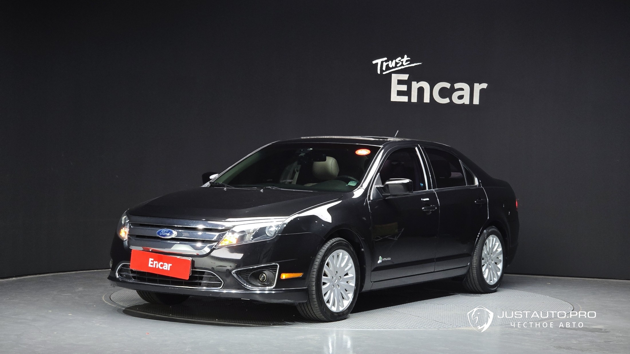 Автомобиль Ford Fusion