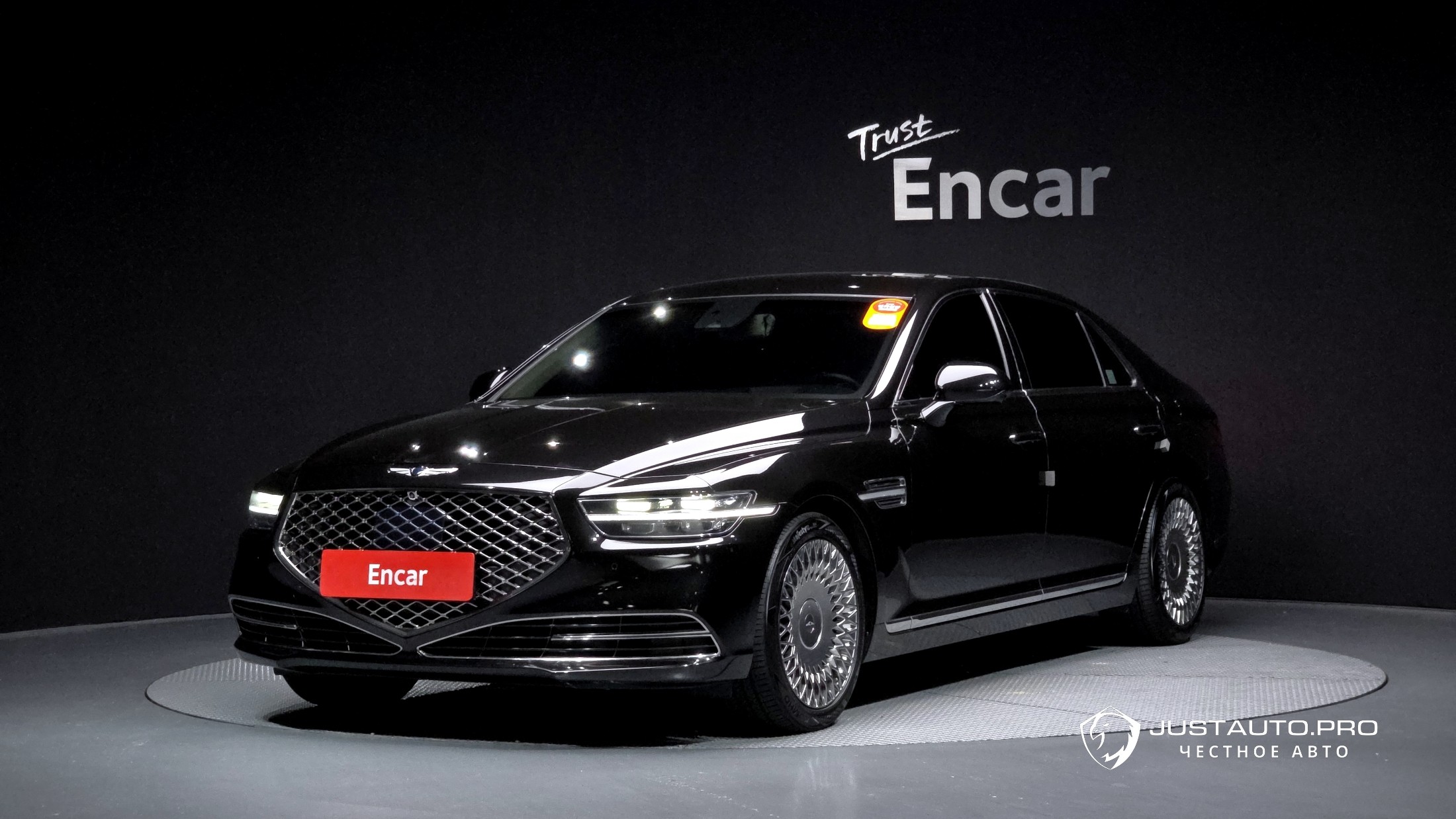 Автомобиль Genesis G90