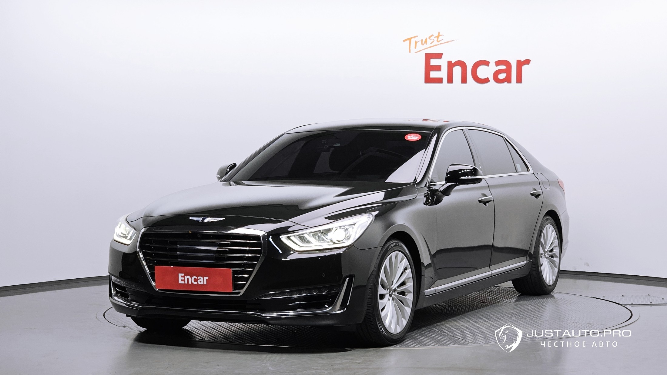 Автомобиль Genesis EQ900