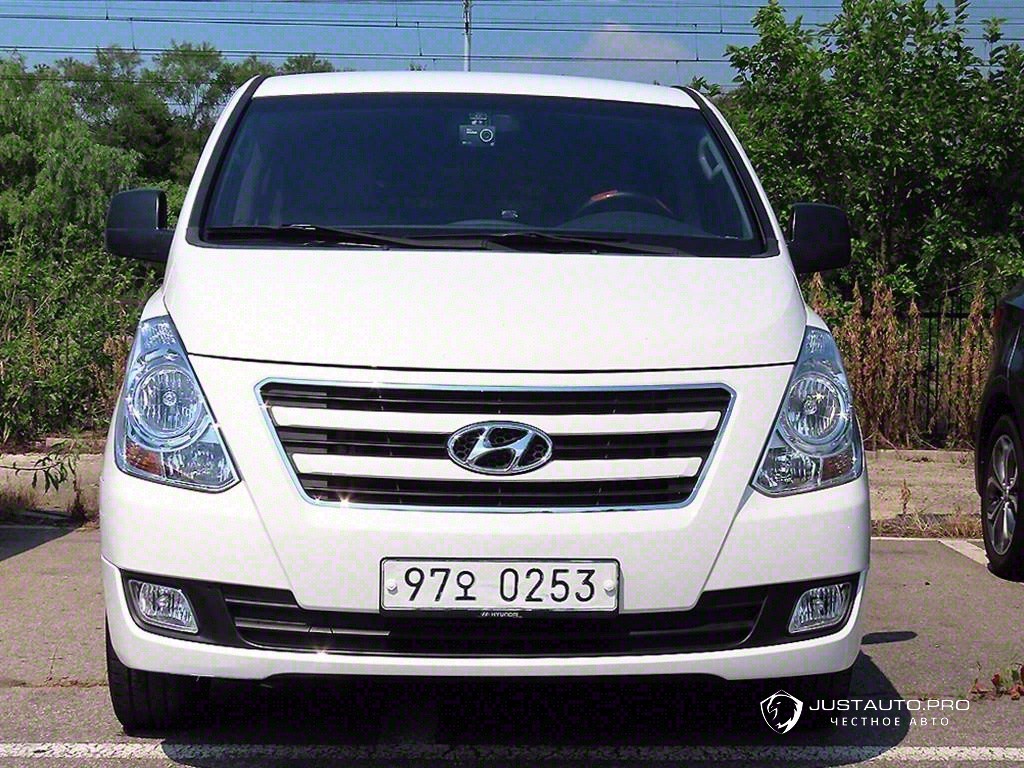 Автомобиль Hyundai Starex