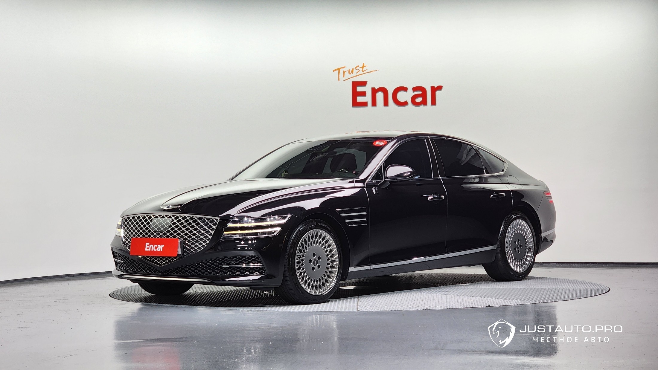 Автомобиль Genesis G80