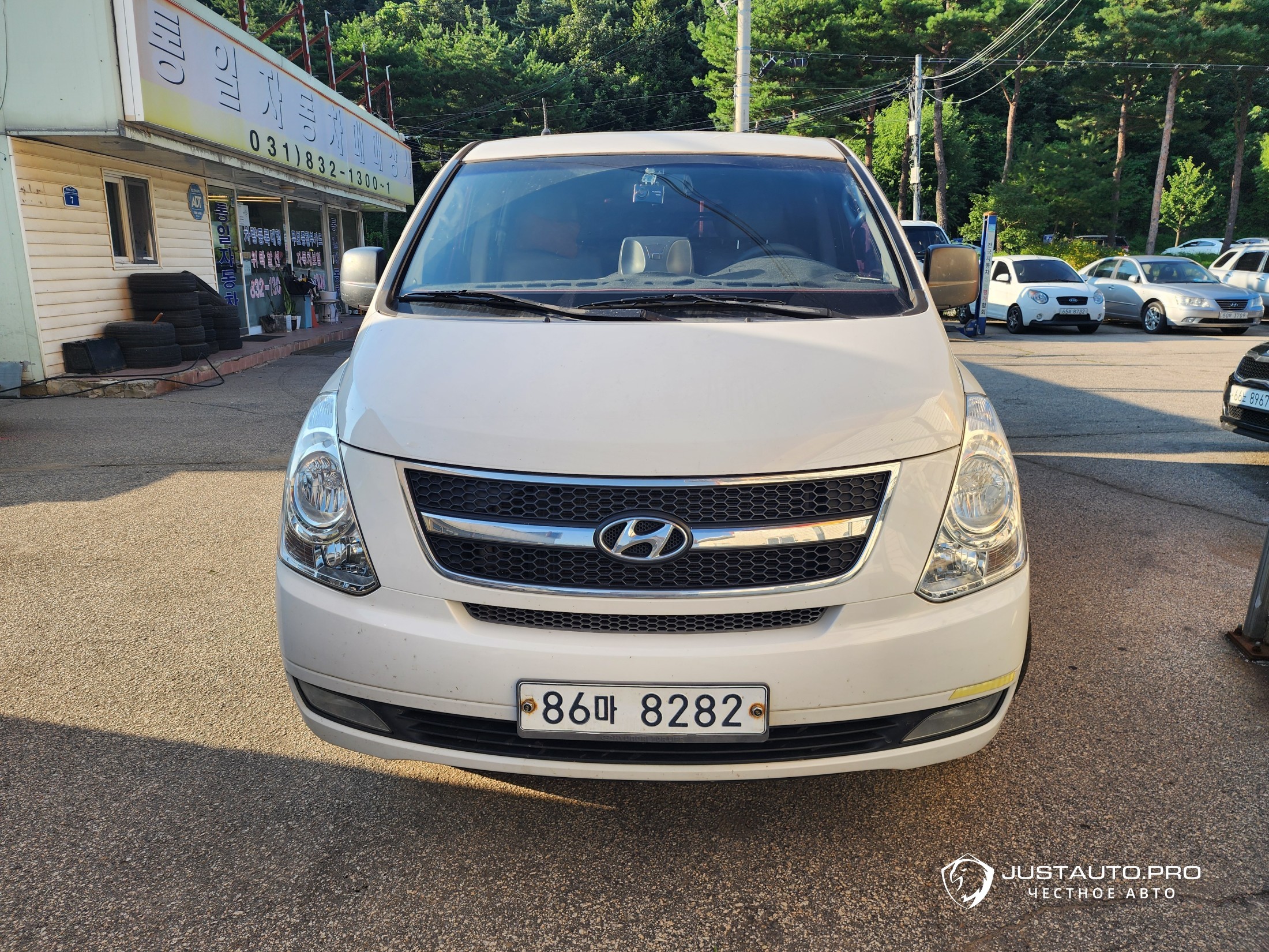 Автомобиль Hyundai Starex