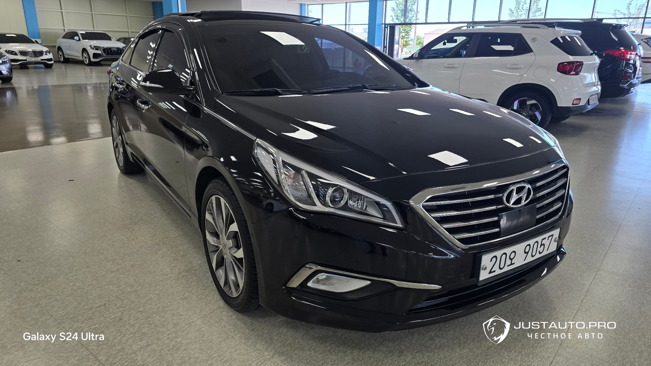 Автомобиль Hyundai Sonata