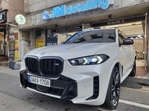 Автомобиль BMW X5