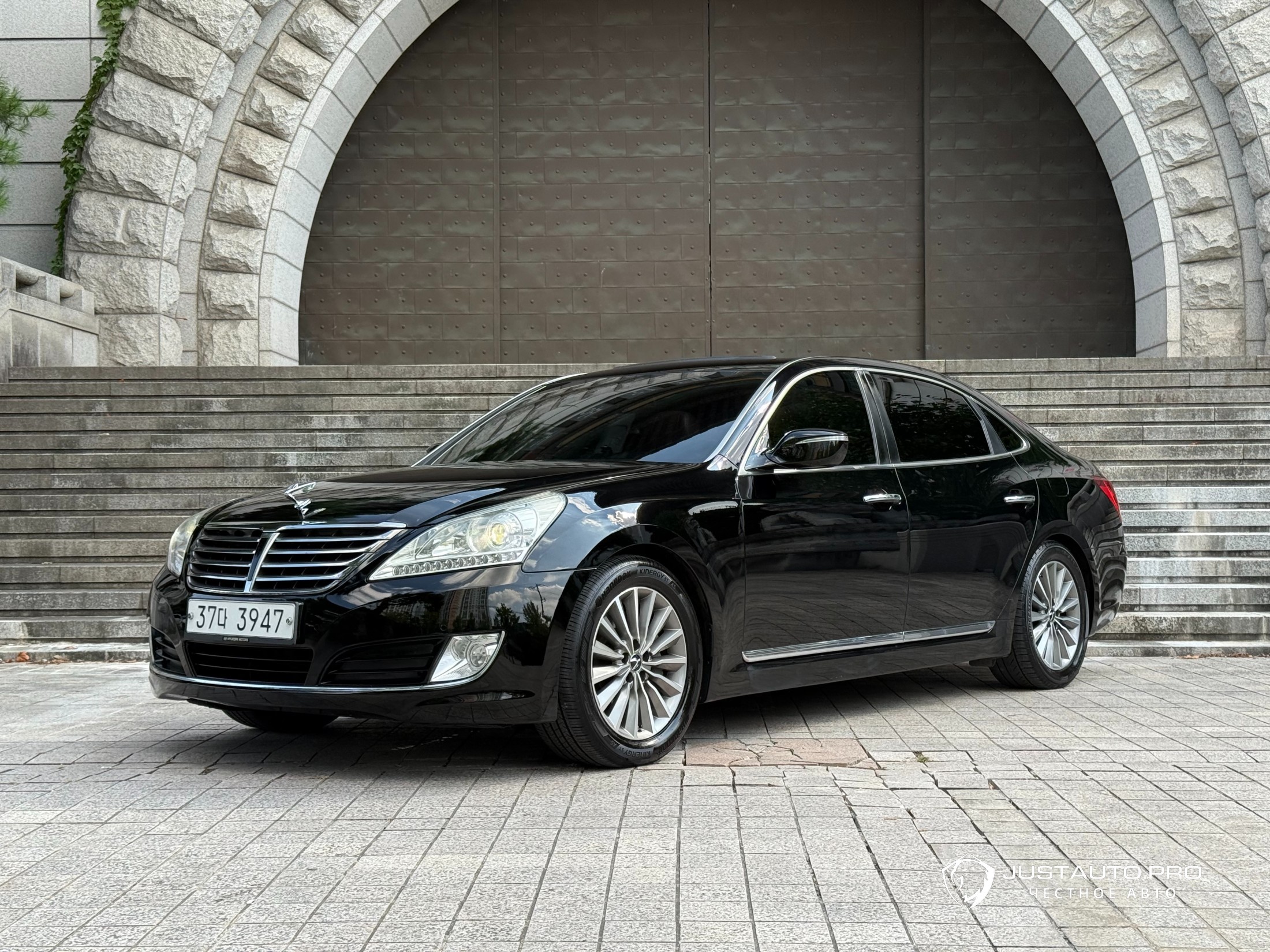 Автомобиль Hyundai Equus
