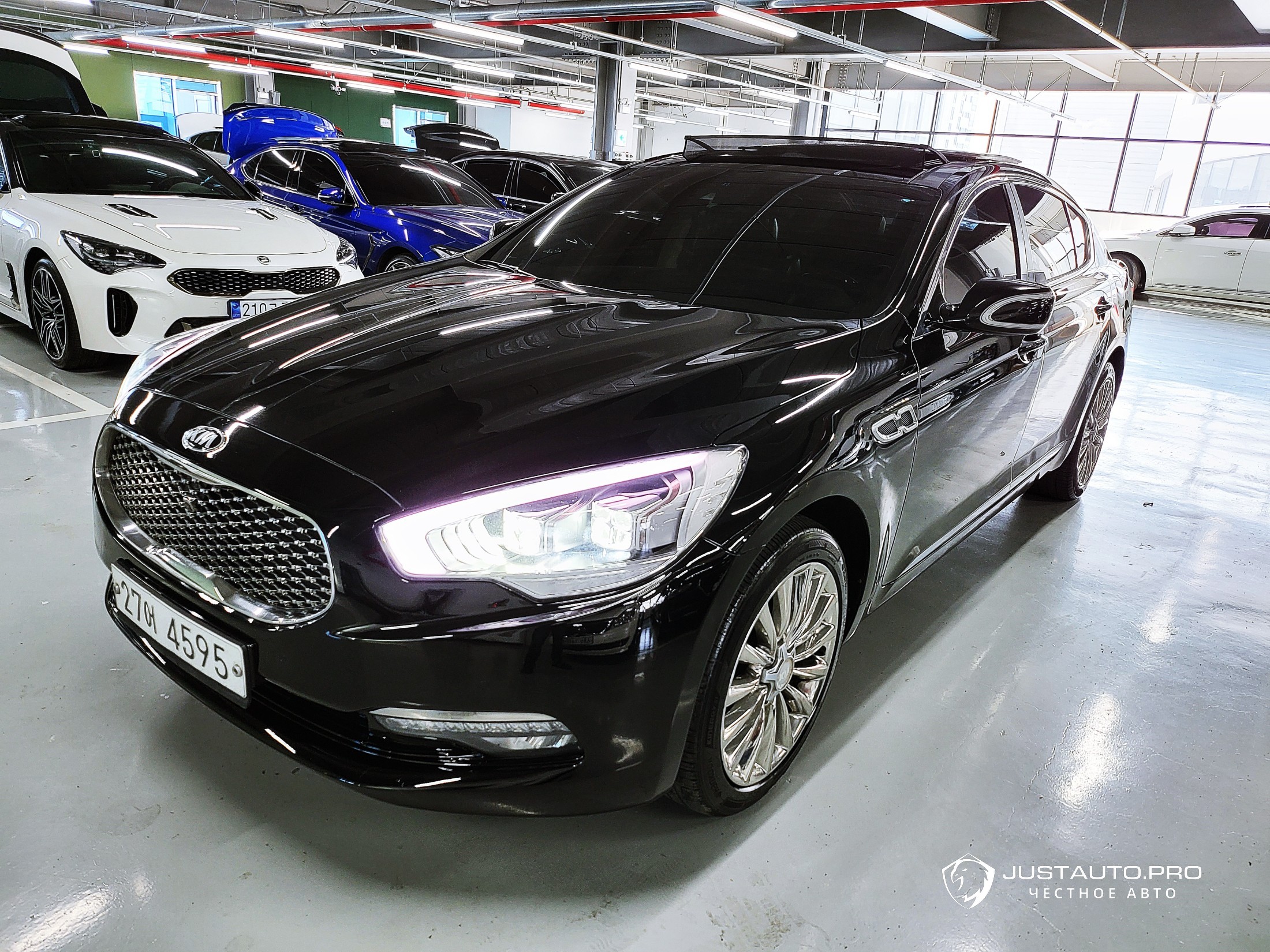 Автомобиль Kia K9