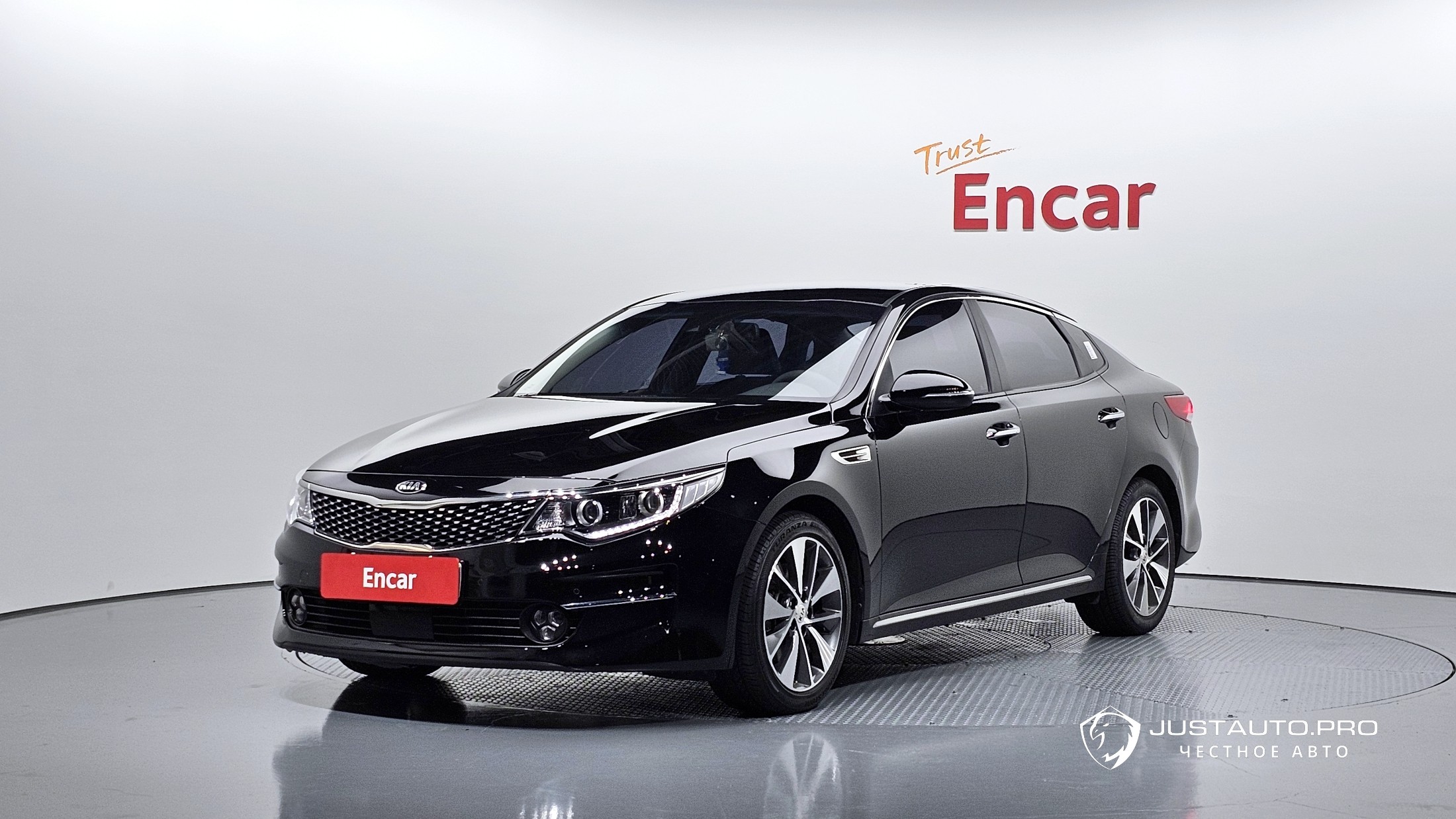 Автомобиль Kia K5