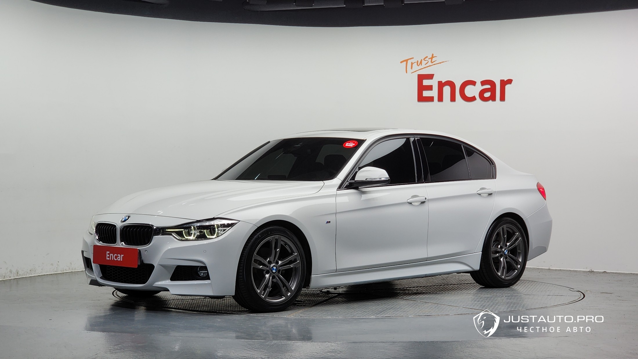Автомобиль BMW 3-Series