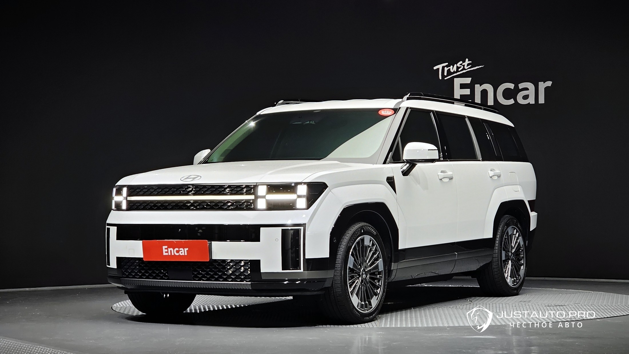 Автомобиль Hyundai Santafe