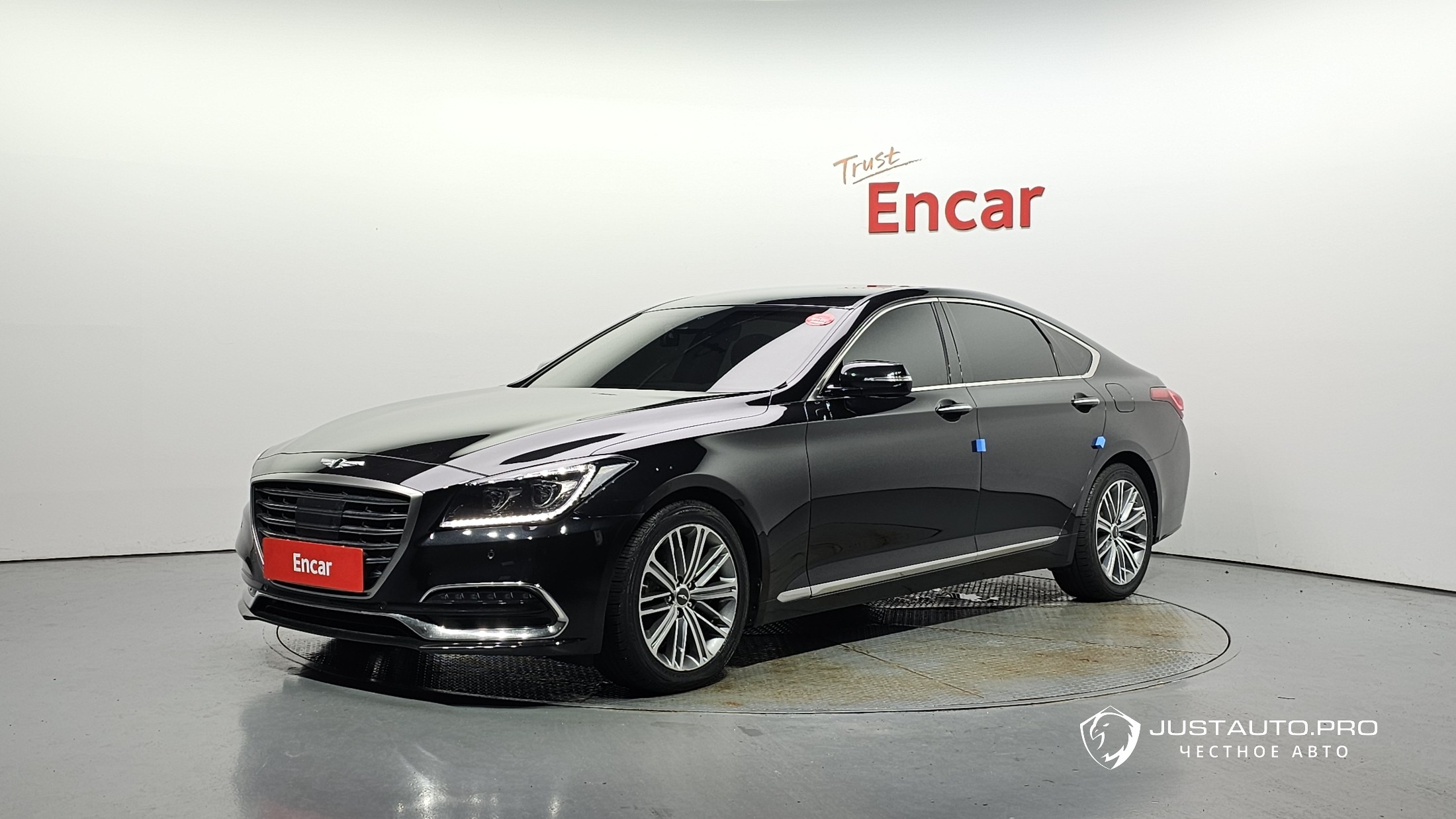 Автомобиль Genesis G80