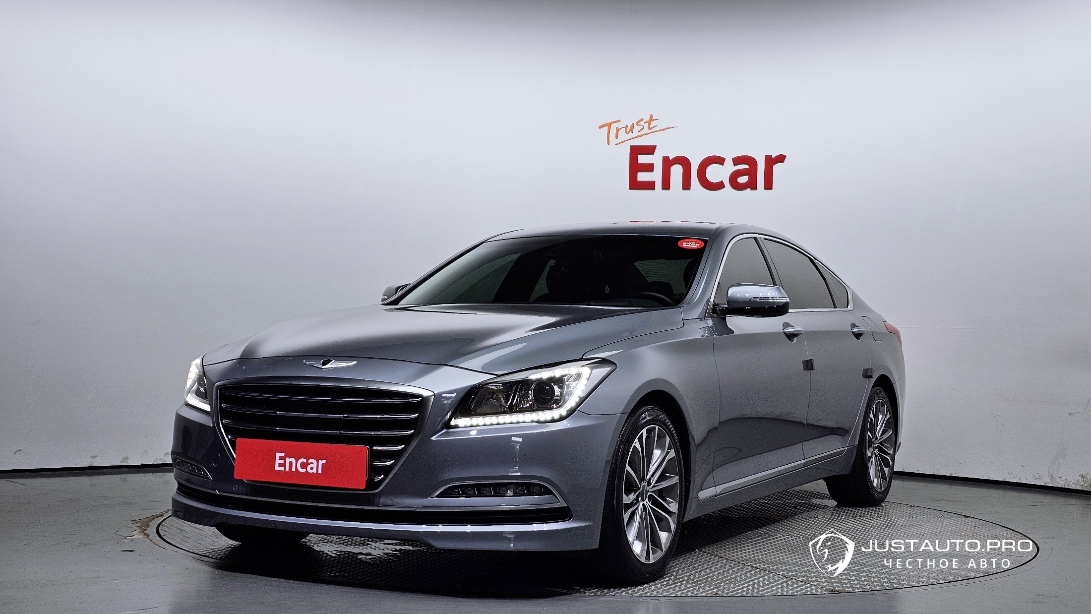 Автомобиль Hyundai Genesis