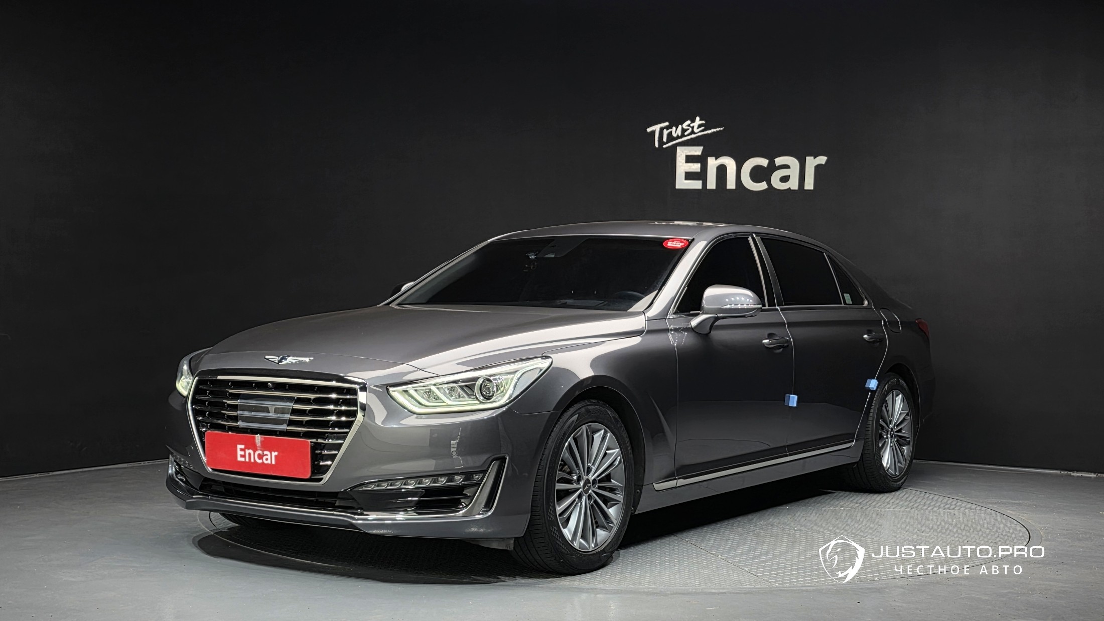 Автомобиль Genesis EQ900