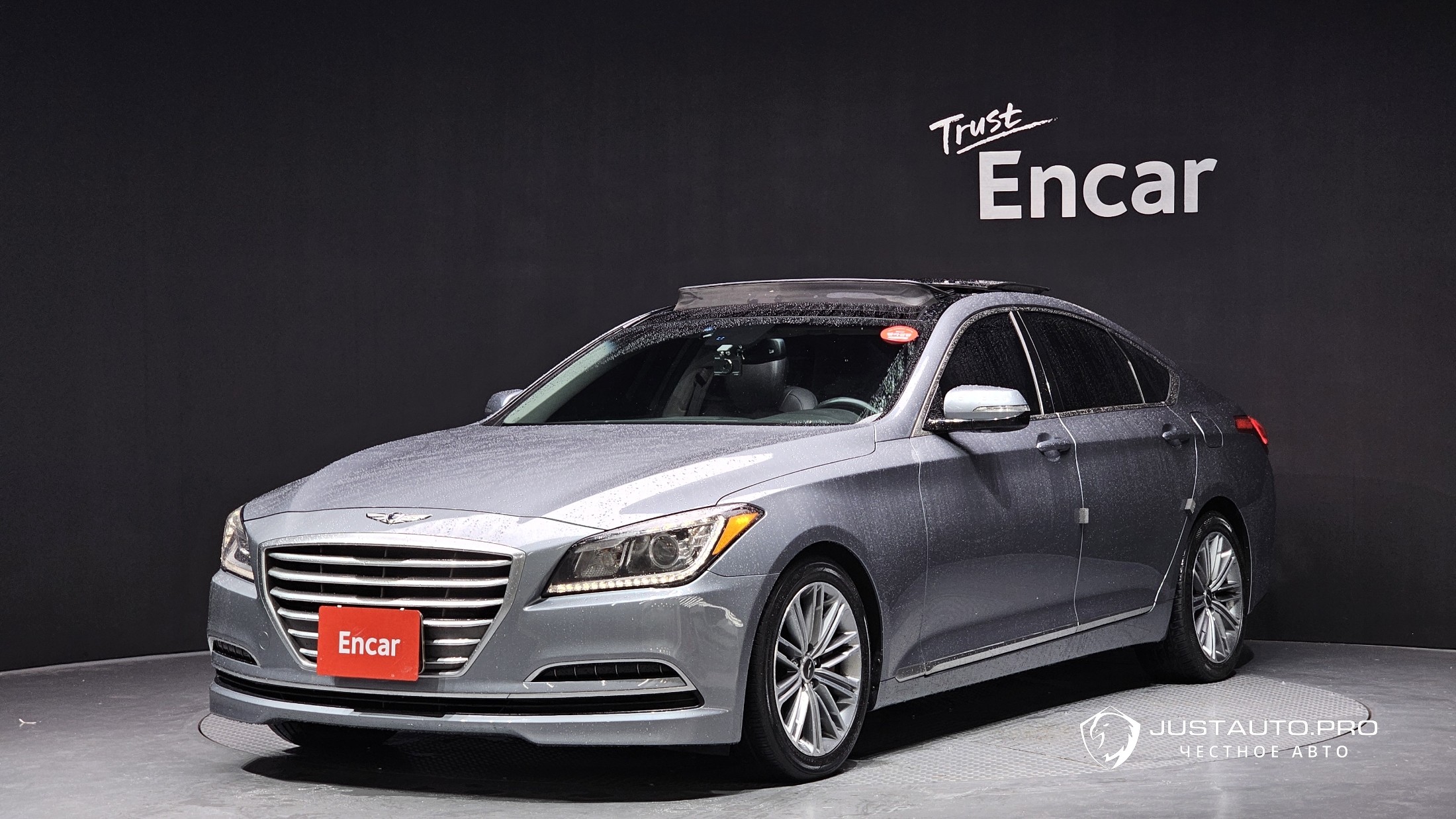 Автомобиль Hyundai Genesis