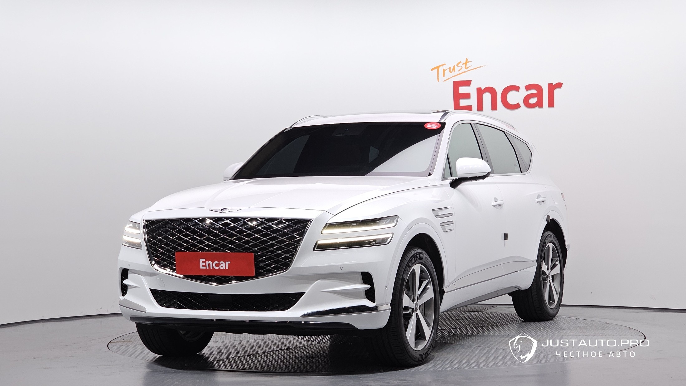 Автомобиль Genesis GV80