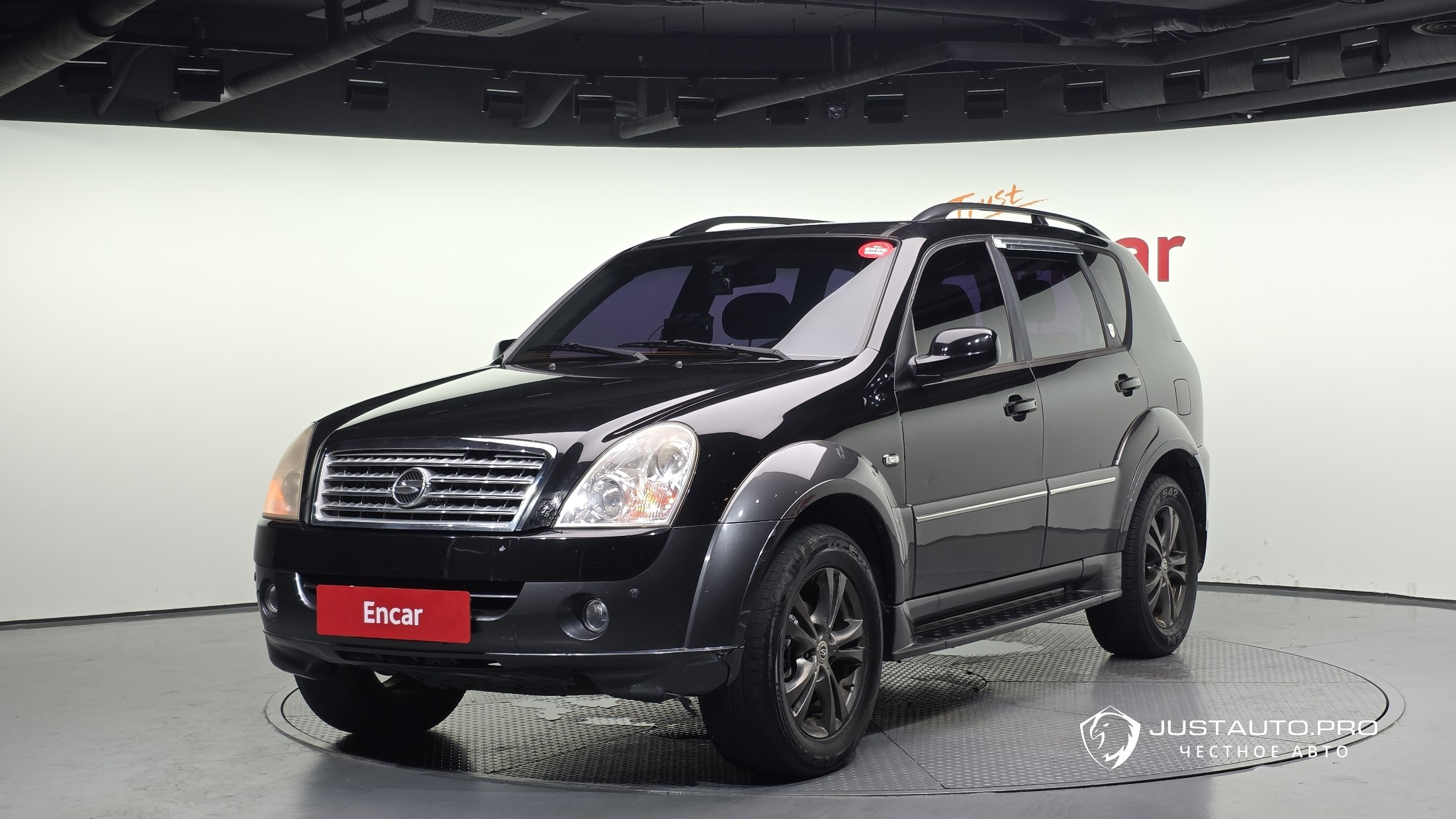 Автомобиль KG_Mobility_Ssangyong Rexton
